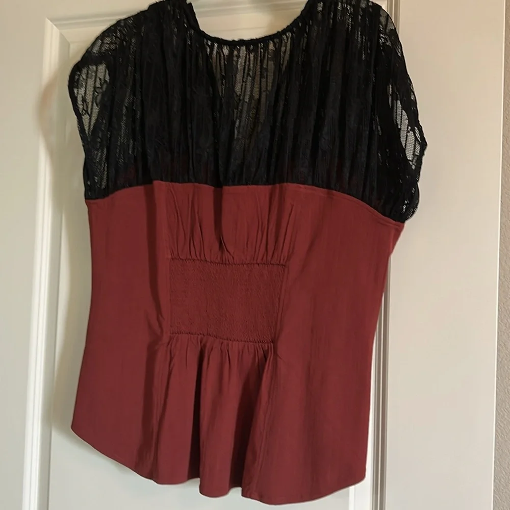 Elegant Black and Brown Women's Top - Picture 2 of 3